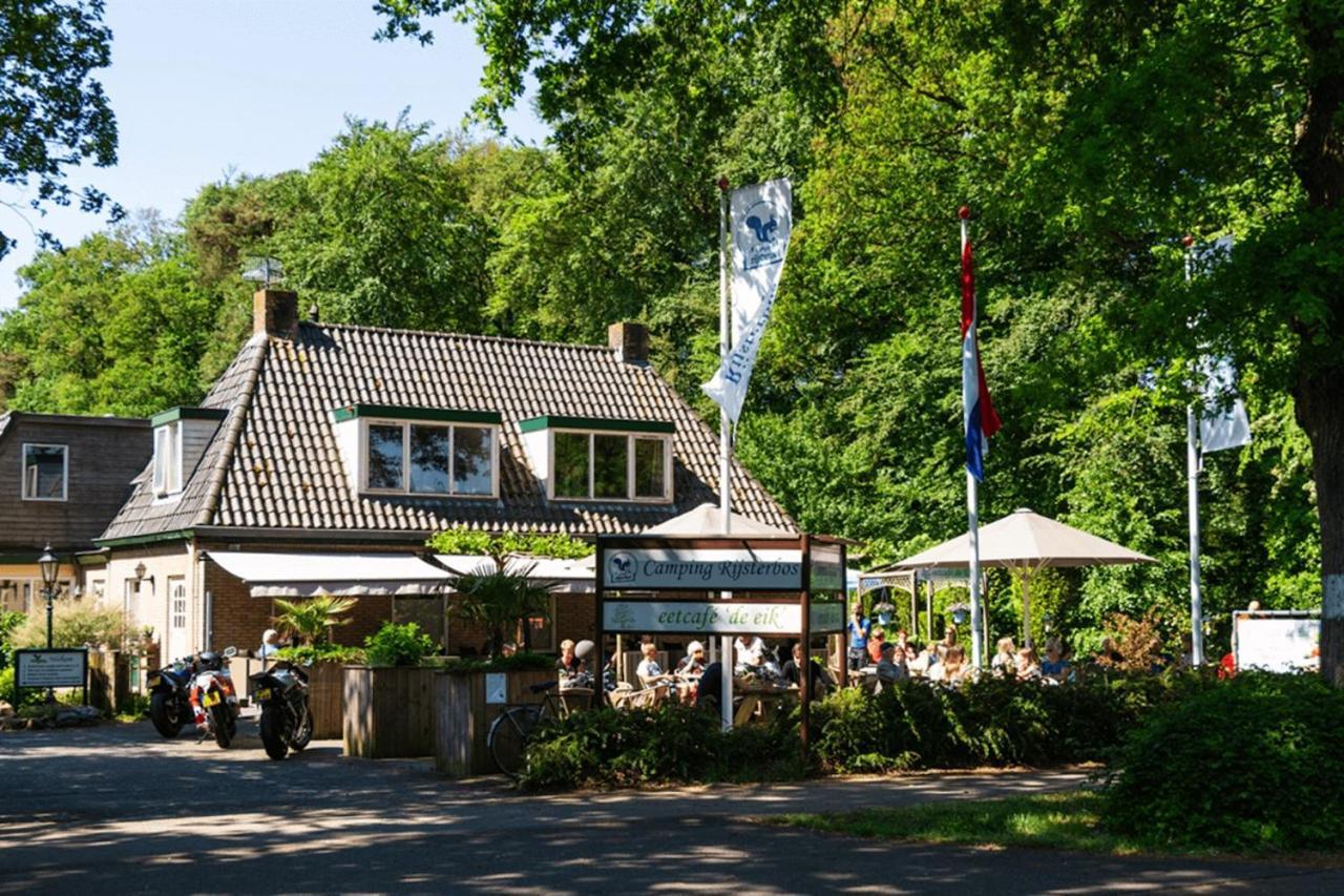 Chalet De Huismus Rijs Exterior photo